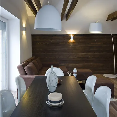 Lägenhet House Neza
