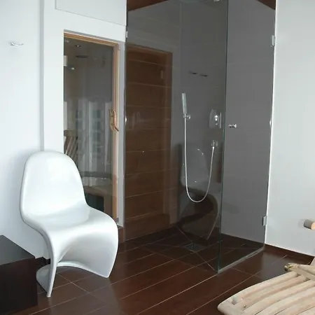 House Neza Lägenhet