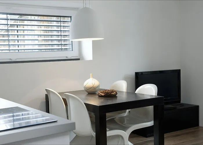 House Neza קרנייסקה גורה