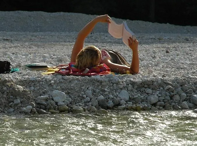 House Neza דירה קרנייסקה גורה